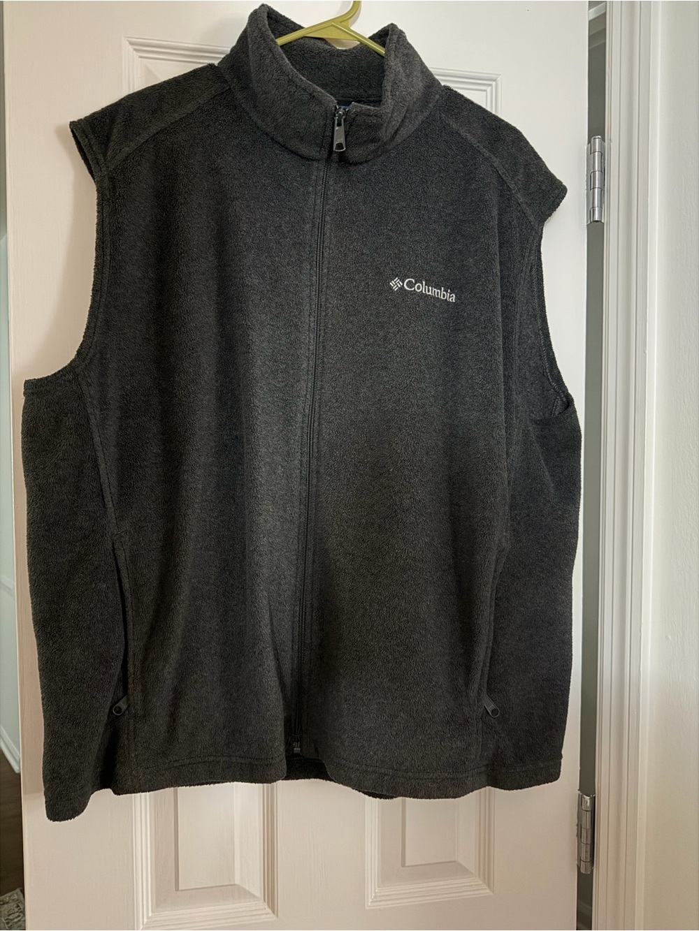 Columbia Black Full-Zip Fleece Vest - Men's